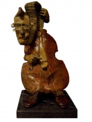 Contrabajoísta.
Bronce. 67 x 35 x 35cm
